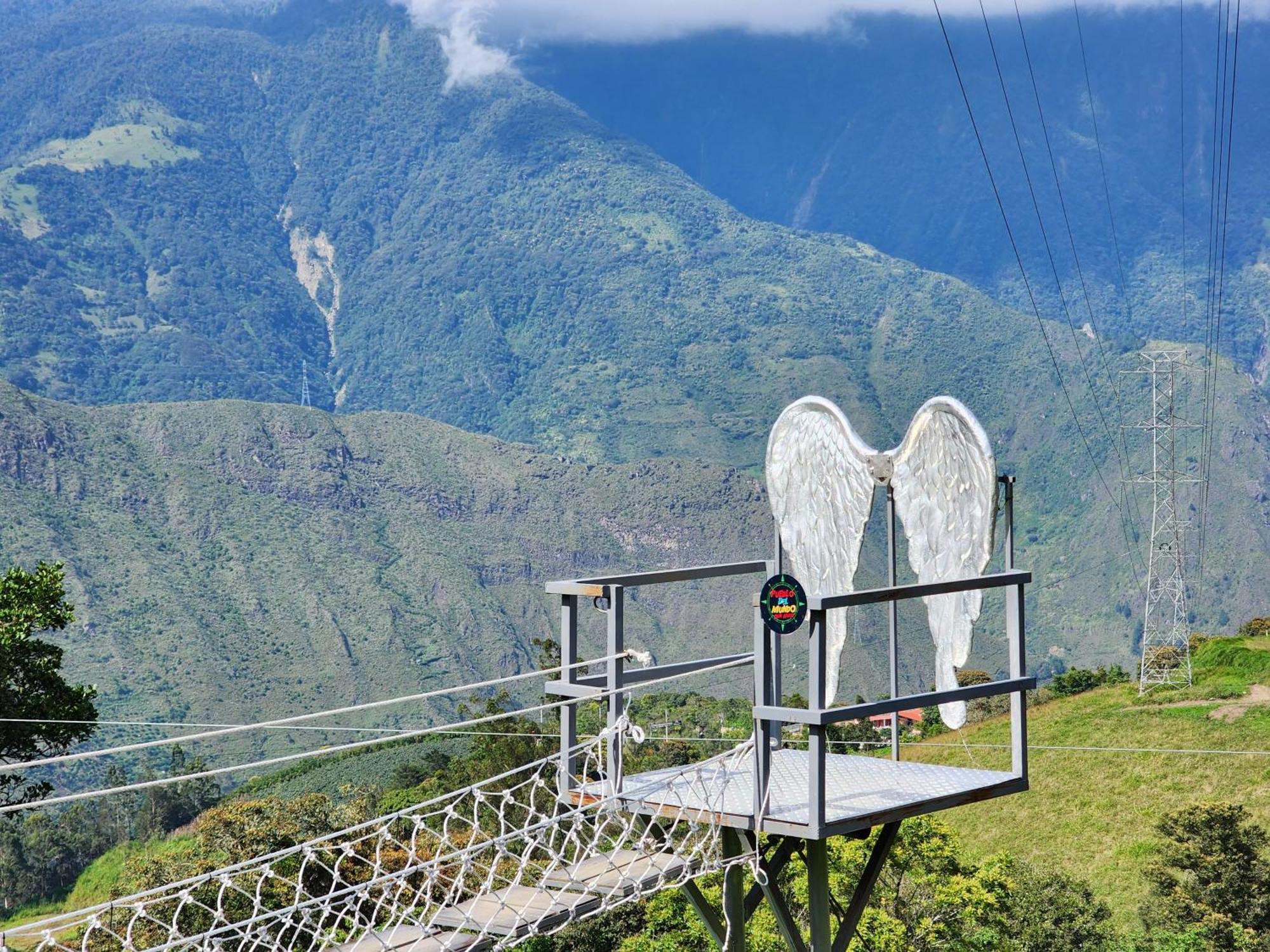 Hotel Pueblo Del Mundo บาญอส ภายนอก รูปภาพ